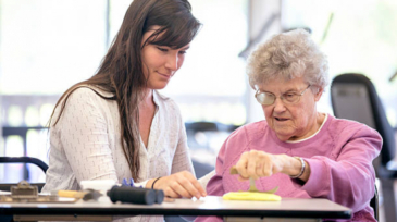 terapia-ocupacional-na-terceira-idade-contato